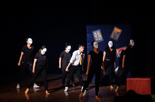 “Nghệ thuật diễn xuất” giấc mơ được vẽ bằng đam mê và tuổi trẻ