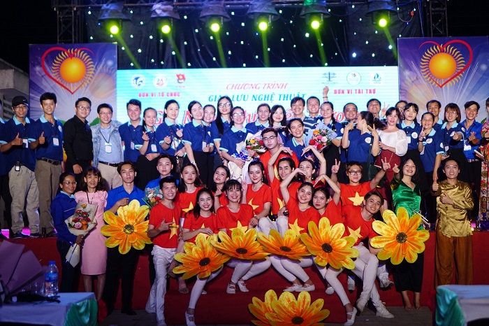 “Gửi nắng chút yêu thương” Sự kiện đậm tính nhân văn của sinh viên Khoa Quản lý văn hóa, nghệ thuật