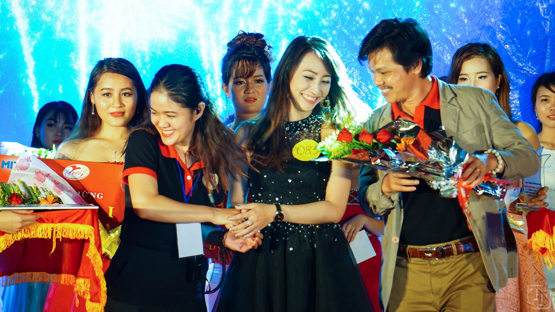 Tết sớm cho công nhân