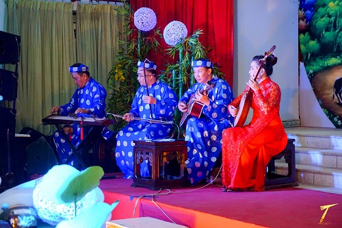 CUNG THƯƠNG HÒA ĐIỆU: Thi kết thúc môn Tổ chức sự kiện của lớp Đại học Quản lý Văn hóa tại Bình Dương