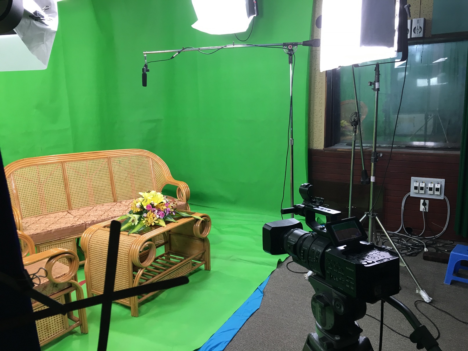 VĂN HÓA GIAO TIẾP  NGƯỜI DẪN CHƯƠNG TRÌNH TRUYỀN HÌNH