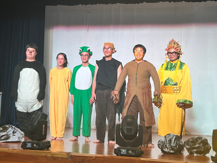 Thi giữa kỳ học phần Kỹ thuật biểu diễn và những bài học đầu tiên về diễn xuất